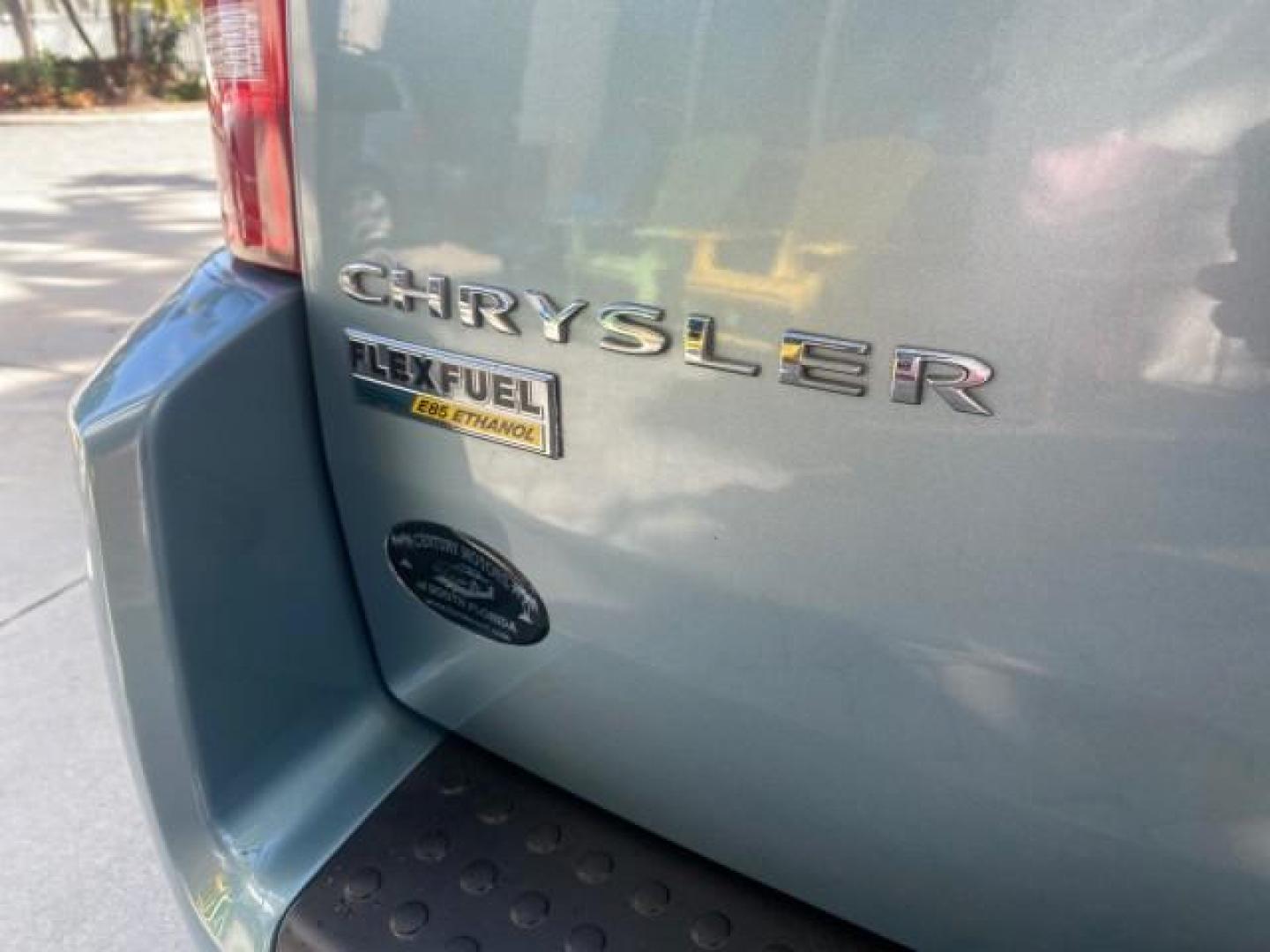 2010 Clearwater Blue Pearl /Medium pebble beige/cream Chrysler Town and Country LXI LOW MILES 77705 FL (2A4RR4DE6AR) with an 3.3L OHV SMPI V6 Engine engine, Automatic transmission, located at 4701 North Dixie Hwy, Pompano Beach, FL, 33064, (954) 422-2889, 26.240938, -80.123474 - OUR WEBPAGE FLORIDACARS1.COM HAS OVER 100 PHOTOS AND FREE CARFAX LINK 2010 CHRYSLER TOWN AND COUNTRY LXI VIN: 2A4RR4DE6AR116900 2 A 4 R R 4 D E 6 A R 1 1 6 9 0 0 VAN 3.3L V6 F OHV 12V GASOLINE 24 MPG FRONT WHEEL DRIVE Features ABS Brakes Air Conditioning AM/FM Stereo Automatic Transmission Auxiliary - Photo#93