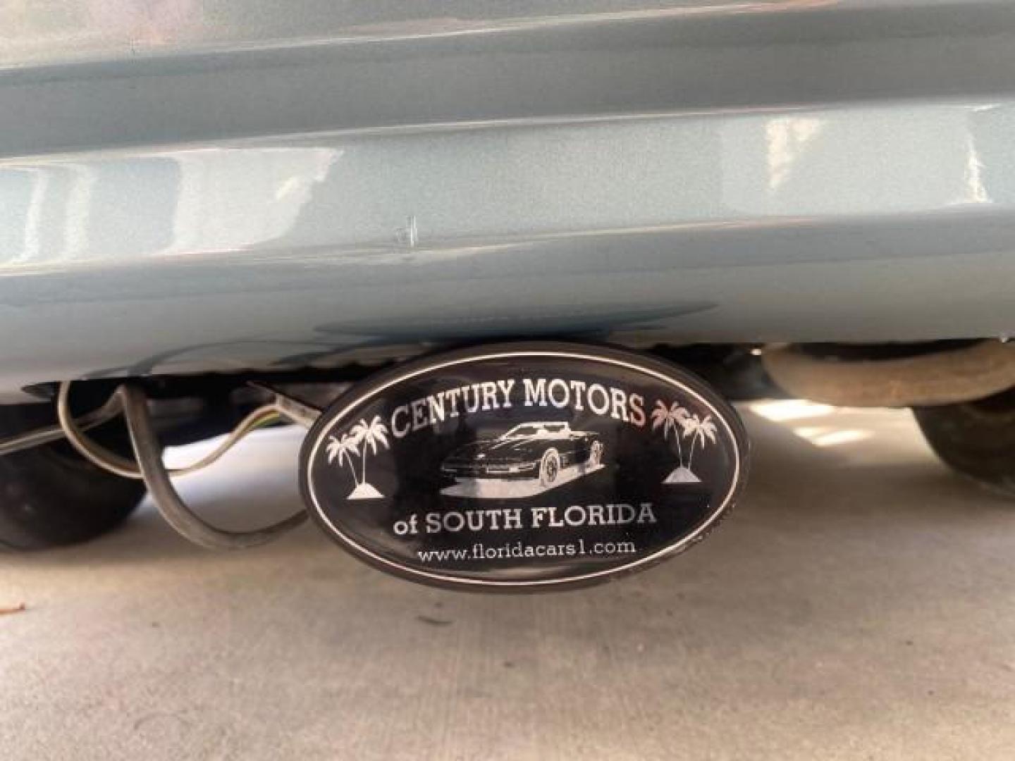 2010 Clearwater Blue Pearl /Medium pebble beige/cream Chrysler Town and Country LXI LOW MILES 77705 FL (2A4RR4DE6AR) with an 3.3L OHV SMPI V6 Engine engine, Automatic transmission, located at 4701 North Dixie Hwy, Pompano Beach, FL, 33064, (954) 422-2889, 26.240938, -80.123474 - OUR WEBPAGE FLORIDACARS1.COM HAS OVER 100 PHOTOS AND FREE CARFAX LINK 2010 CHRYSLER TOWN AND COUNTRY LXI VIN: 2A4RR4DE6AR116900 2 A 4 R R 4 D E 6 A R 1 1 6 9 0 0 VAN 3.3L V6 F OHV 12V GASOLINE 24 MPG FRONT WHEEL DRIVE Features ABS Brakes Air Conditioning AM/FM Stereo Automatic Transmission Auxiliary - Photo#96