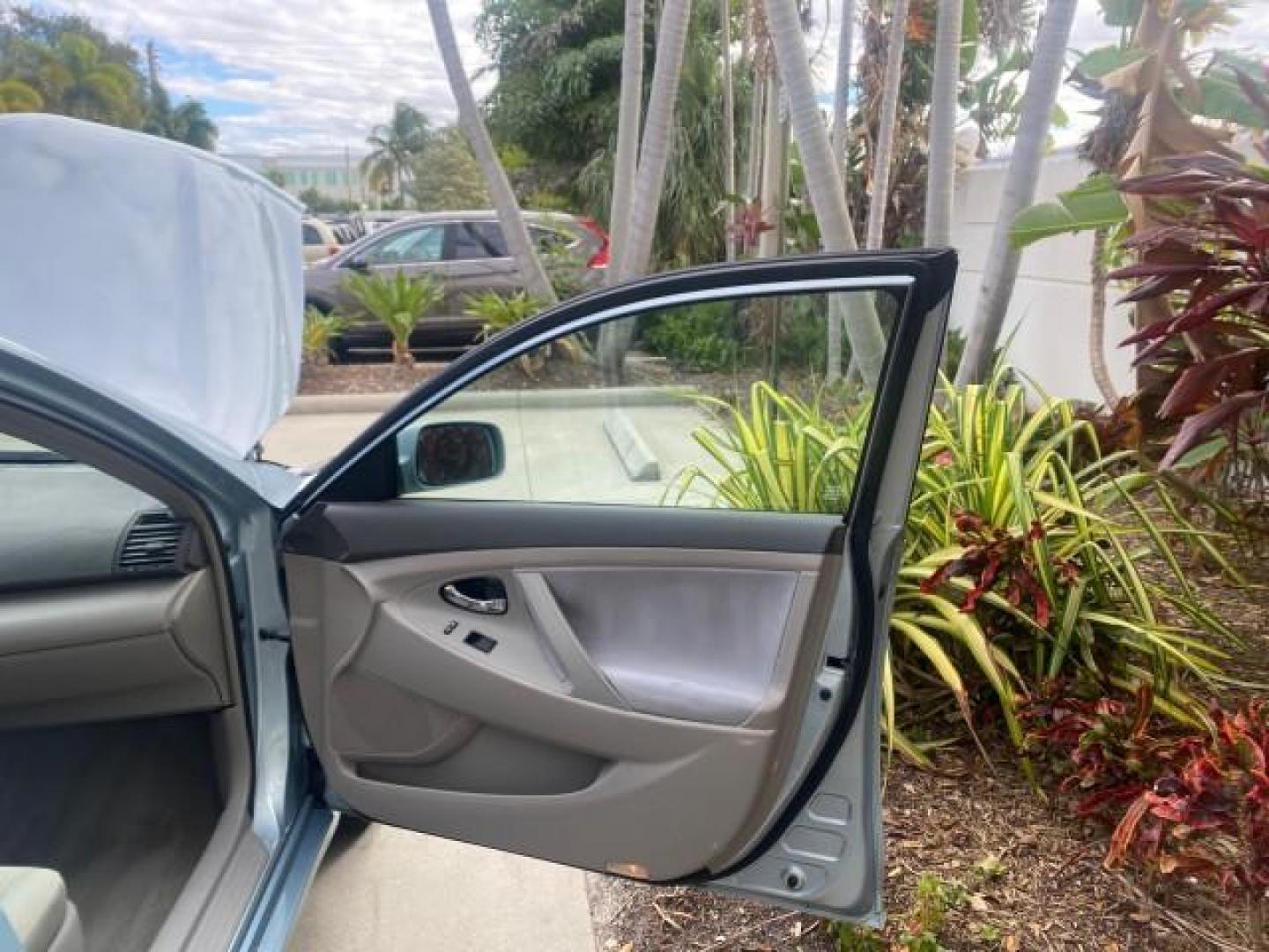2008 Sky Blue Pearl /Ash Toyota Camry LE LOW MILES 63,391 1 OWNER (4T1BE46K38U) with an 2.4L DOHC MPFI VVT-i 16-Valve 4-Cyl Engine engine, Automatic transmission, located at 4701 North Dixie Hwy, Pompano Beach, FL, 33064, (954) 422-2889, 26.240938, -80.123474 - OUR WEBPAGE FLORIDACARS1.COM HAS OVER 100 PHOTOS AND FREE CARFAX LINK 2008 TOYOTA CAMRY LE VERY DEPENDABLE CAR WITH LOW MAINTENACE VIN: 4T1BE46K38U780019 4 T 1 B E 4 6 K 3 8 U 7 8 0 0 1 9 SEDAN 4 DR 2.4L I4 F DOHC 16V GASOLINE 31 MPG FRONT WHEEL DRIVE Features ABS Brakes Air Conditioning AM/FM Stere - Photo#11