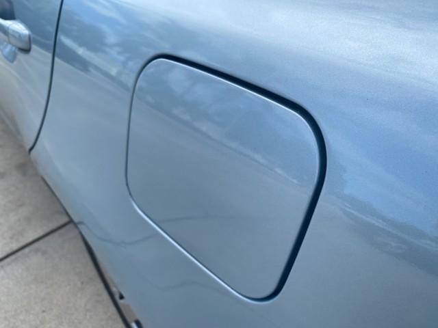 2008 Sky Blue Pearl /Ash Toyota Camry LE LOW MILES 63,391 1 OWNER (4T1BE46K38U) with an 2.4L DOHC MPFI VVT-i 16-Valve 4-Cyl Engine engine, Automatic transmission, located at 4701 North Dixie Hwy, Pompano Beach, FL, 33064, (954) 422-2889, 26.240938, -80.123474 - OUR WEBPAGE FLORIDACARS1.COM HAS OVER 100 PHOTOS AND FREE CARFAX LINK 2008 TOYOTA CAMRY LE VERY DEPENDABLE CAR WITH LOW MAINTENACE VIN: 4T1BE46K38U780019 4 T 1 B E 4 6 K 3 8 U 7 8 0 0 1 9 SEDAN 4 DR 2.4L I4 F DOHC 16V GASOLINE 31 MPG FRONT WHEEL DRIVE Features ABS Brakes Air Conditioning AM/FM Stere - Photo#85