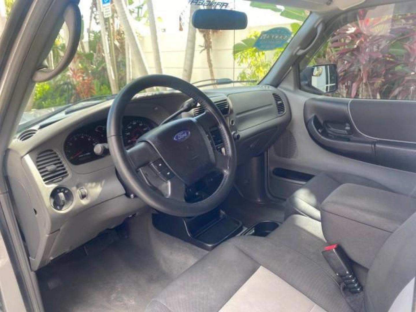 2011 Silver Metallic /Medium Dark Flint Ford Ranger XLT LOW MILES 69,782 4WD (1FTLR4FEXBP) with an 4.0L SOHC V6 Engine engine, Automatic transmission, located at 4701 North Dixie Hwy, Pompano Beach, FL, 33064, (954) 422-2889, 26.240938, -80.123474 - OUR WEBPAGE FLORIDACARS1.COM HAS OVER 100 PHOTOS AND FREE CARFAX LINK 2011 FORD RANGER XLT 4 DOOR 4 WHEEL DRIVE LEER CAMPER TOP FIBER GLASS ICE COLD A/C VIN: 1FTLR4FEXBPA23552 1 F T L R 4 F E X B P A 2 3 5 5 2 4 DOOR EXTENDED CAB PICKUP 4.0L V6 F SOHC 16V GASOLINE 19 MPG REAR WHEEL DRIVE W/ 4X4 Feat - Photo#50