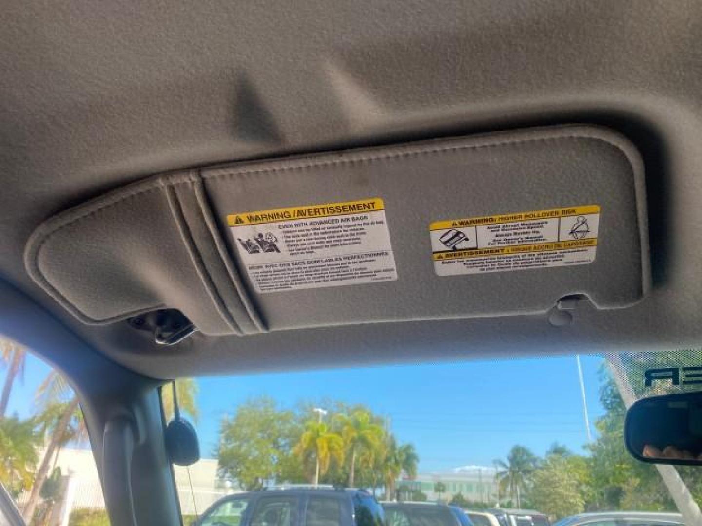 2011 Silver Metallic /Medium Dark Flint Ford Ranger XLT LOW MILES 69,782 4WD (1FTLR4FEXBP) with an 4.0L SOHC V6 Engine engine, Automatic transmission, located at 4701 North Dixie Hwy, Pompano Beach, FL, 33064, (954) 422-2889, 26.240938, -80.123474 - OUR WEBPAGE FLORIDACARS1.COM HAS OVER 100 PHOTOS AND FREE CARFAX LINK 2011 FORD RANGER XLT 4 DOOR 4 WHEEL DRIVE LEER CAMPER TOP FIBER GLASS ICE COLD A/C VIN: 1FTLR4FEXBPA23552 1 F T L R 4 F E X B P A 2 3 5 5 2 4 DOOR EXTENDED CAB PICKUP 4.0L V6 F SOHC 16V GASOLINE 19 MPG REAR WHEEL DRIVE W/ 4X4 Feat - Photo#69