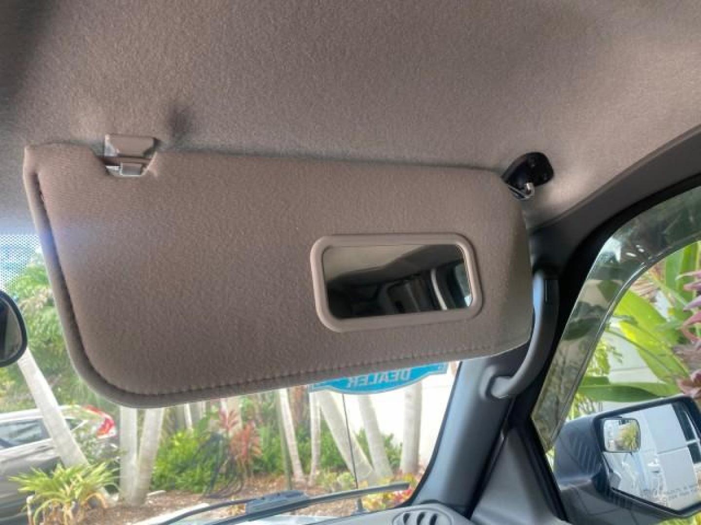 2011 Silver Metallic /Medium Dark Flint Ford Ranger XLT LOW MILES 69,782 4WD (1FTLR4FEXBP) with an 4.0L SOHC V6 Engine engine, Automatic transmission, located at 4701 North Dixie Hwy, Pompano Beach, FL, 33064, (954) 422-2889, 26.240938, -80.123474 - OUR WEBPAGE FLORIDACARS1.COM HAS OVER 100 PHOTOS AND FREE CARFAX LINK 2011 FORD RANGER XLT 4 DOOR 4 WHEEL DRIVE LEER CAMPER TOP FIBER GLASS ICE COLD A/C VIN: 1FTLR4FEXBPA23552 1 F T L R 4 F E X B P A 2 3 5 5 2 4 DOOR EXTENDED CAB PICKUP 4.0L V6 F SOHC 16V GASOLINE 19 MPG REAR WHEEL DRIVE W/ 4X4 Feat - Photo#72