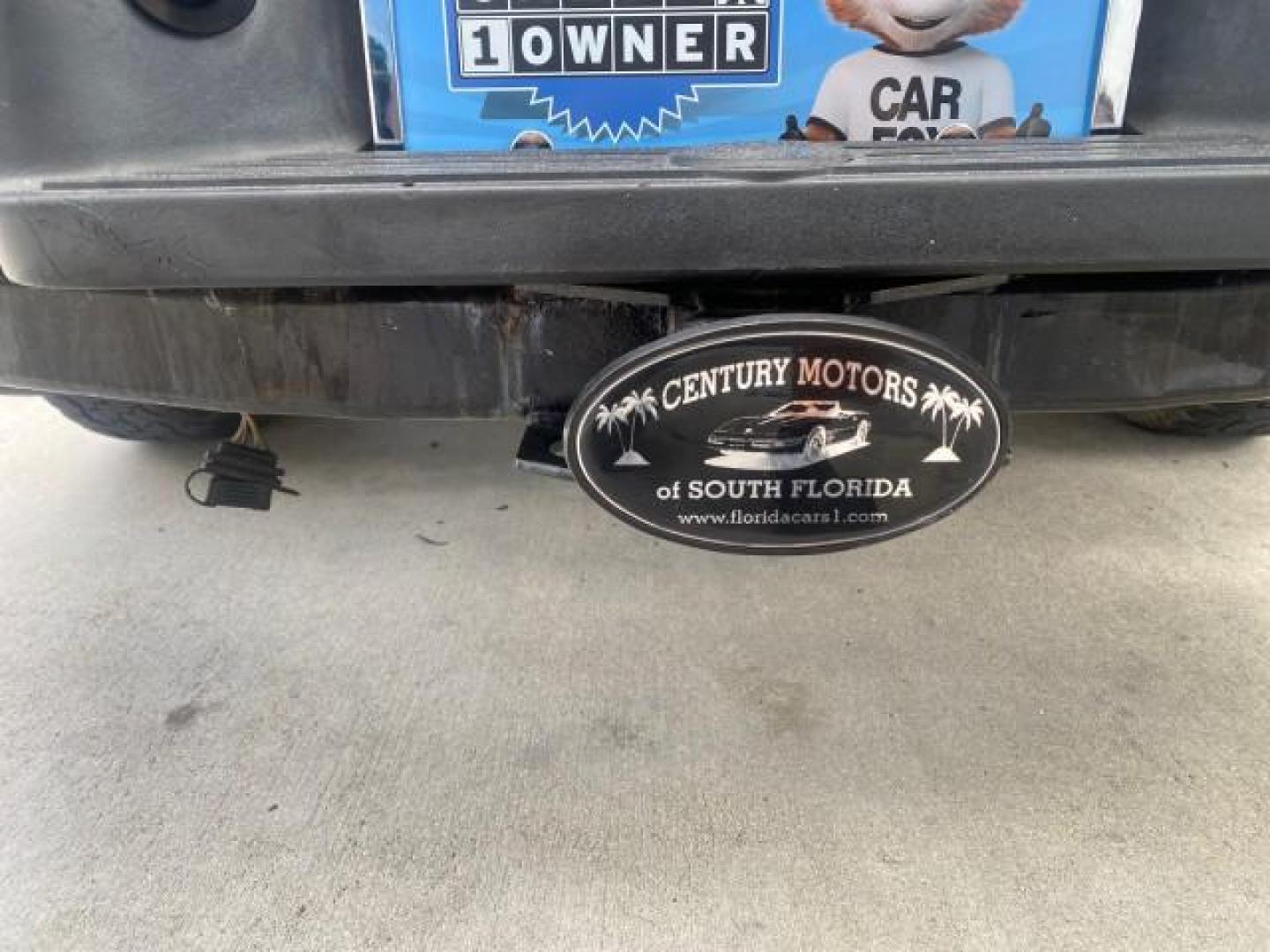 2011 Silver Metallic /Medium Dark Flint Ford Ranger XLT LOW MILES 69,782 4WD (1FTLR4FEXBP) with an 4.0L SOHC V6 Engine engine, Automatic transmission, located at 4701 North Dixie Hwy, Pompano Beach, FL, 33064, (954) 422-2889, 26.240938, -80.123474 - OUR WEBPAGE FLORIDACARS1.COM HAS OVER 100 PHOTOS AND FREE CARFAX LINK 2011 FORD RANGER XLT 4 DOOR 4 WHEEL DRIVE LEER CAMPER TOP FIBER GLASS ICE COLD A/C VIN: 1FTLR4FEXBPA23552 1 F T L R 4 F E X B P A 2 3 5 5 2 4 DOOR EXTENDED CAB PICKUP 4.0L V6 F SOHC 16V GASOLINE 19 MPG REAR WHEEL DRIVE W/ 4X4 Feat - Photo#93