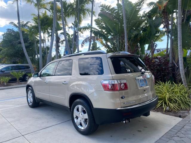 2009 Gold Mist Metallic /Light Titanium GMC Acadia SLT2 LOW MILES LEATHER (1GKER33D89J) with an 3.6L SIDI V6 Engine engine, Automatic transmission, located at 4701 North Dixie Hwy, Pompano Beach, FL, 33064, (954) 422-2889, 26.240938, -80.123474 - OUR WEBPAGE FLORIDACARS1.COM HAS OVER 100 PHOTOS AND FREE CARFAX LINK 2009 GMC ACADIA SLT-2 LEATHER 3RD ROW SUNROOF LOW MILES VIN: 1GKER33D89J136397 1 G K E R 3 3 D 8 9 J 1 3 6 3 9 7 4 DOOR WAGON/SPORT UTILITY 3.6L V6 F DOHC 24V GASOLINE 24 MPG FRONT WHEEL DRIVE Features ABS Brakes Air Conditioning - Photo#5