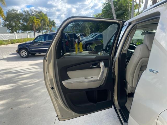 2009 Gold Mist Metallic /Light Titanium GMC Acadia SLT2 LOW MILES LEATHER (1GKER33D89J) with an 3.6L SIDI V6 Engine engine, Automatic transmission, located at 4701 North Dixie Hwy, Pompano Beach, FL, 33064, (954) 422-2889, 26.240938, -80.123474 - OUR WEBPAGE FLORIDACARS1.COM HAS OVER 100 PHOTOS AND FREE CARFAX LINK 2009 GMC ACADIA SLT-2 LEATHER 3RD ROW SUNROOF LOW MILES VIN: 1GKER33D89J136397 1 G K E R 3 3 D 8 9 J 1 3 6 3 9 7 4 DOOR WAGON/SPORT UTILITY 3.6L V6 F DOHC 24V GASOLINE 24 MPG FRONT WHEEL DRIVE Features ABS Brakes Air Conditioning - Photo#13