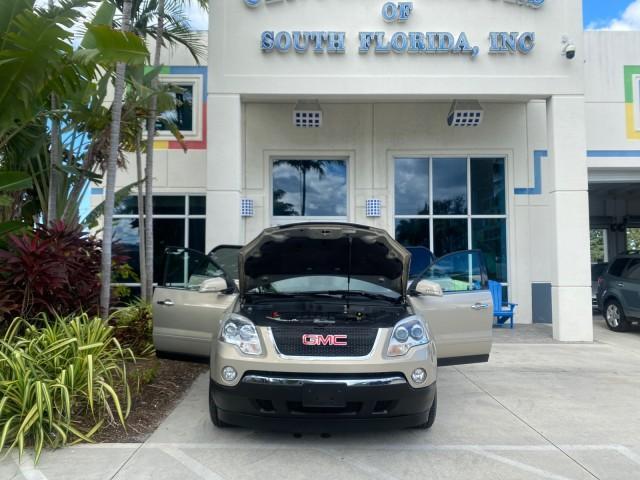 2009 Gold Mist Metallic /Light Titanium GMC Acadia SLT2 LOW MILES LEATHER (1GKER33D89J) with an 3.6L SIDI V6 Engine engine, Automatic transmission, located at 4701 North Dixie Hwy, Pompano Beach, FL, 33064, (954) 422-2889, 26.240938, -80.123474 - OUR WEBPAGE FLORIDACARS1.COM HAS OVER 100 PHOTOS AND FREE CARFAX LINK 2009 GMC ACADIA SLT-2 LEATHER 3RD ROW SUNROOF LOW MILES VIN: 1GKER33D89J136397 1 G K E R 3 3 D 8 9 J 1 3 6 3 9 7 4 DOOR WAGON/SPORT UTILITY 3.6L V6 F DOHC 24V GASOLINE 24 MPG FRONT WHEEL DRIVE Features ABS Brakes Air Conditioning - Photo#16