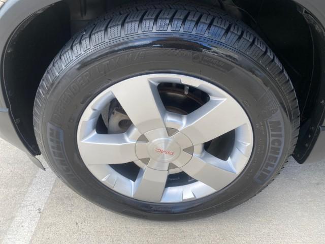 2009 Gold Mist Metallic /Light Titanium GMC Acadia SLT2 LOW MILES LEATHER (1GKER33D89J) with an 3.6L SIDI V6 Engine engine, Automatic transmission, located at 4701 North Dixie Hwy, Pompano Beach, FL, 33064, (954) 422-2889, 26.240938, -80.123474 - OUR WEBPAGE FLORIDACARS1.COM HAS OVER 100 PHOTOS AND FREE CARFAX LINK 2009 GMC ACADIA SLT-2 LEATHER 3RD ROW SUNROOF LOW MILES VIN: 1GKER33D89J136397 1 G K E R 3 3 D 8 9 J 1 3 6 3 9 7 4 DOOR WAGON/SPORT UTILITY 3.6L V6 F DOHC 24V GASOLINE 24 MPG FRONT WHEEL DRIVE Features ABS Brakes Air Conditioning - Photo#19