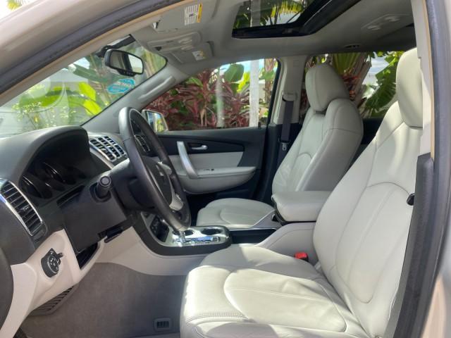 2009 Gold Mist Metallic /Light Titanium GMC Acadia SLT2 LOW MILES LEATHER (1GKER33D89J) with an 3.6L SIDI V6 Engine engine, Automatic transmission, located at 4701 North Dixie Hwy, Pompano Beach, FL, 33064, (954) 422-2889, 26.240938, -80.123474 - OUR WEBPAGE FLORIDACARS1.COM HAS OVER 100 PHOTOS AND FREE CARFAX LINK 2009 GMC ACADIA SLT-2 LEATHER 3RD ROW SUNROOF LOW MILES VIN: 1GKER33D89J136397 1 G K E R 3 3 D 8 9 J 1 3 6 3 9 7 4 DOOR WAGON/SPORT UTILITY 3.6L V6 F DOHC 24V GASOLINE 24 MPG FRONT WHEEL DRIVE Features ABS Brakes Air Conditioning - Photo#45