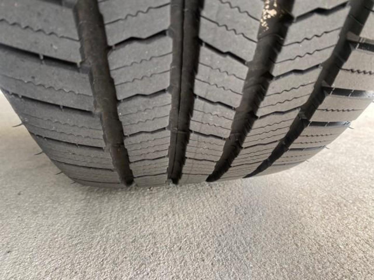 2009 Gold Mist Metallic /Light Titanium GMC Acadia SLT2 LOW MILES LEATHER SUV (1GKER33D89J) with an 3.6L SIDI V6 Engine engine, Automatic transmission, located at 4701 North Dixie Hwy, Pompano Beach, FL, 33064, (954) 422-2889, 26.240938, -80.123474 - OUR WEBPAGE FLORIDACARS1.COM HAS OVER 100 PHOTOS AND FREE CARFAX LINK 2009 GMC ACADIA SLT-2 LEATHER 3RD ROW SUNROOF LOW MILES VIN: 1GKER33D89J136397 1 G K E R 3 3 D 8 9 J 1 3 6 3 9 7 4 DOOR WAGON/SPORT UTILITY 3.6L V6 F DOHC 24V GASOLINE 24 MPG FRONT WHEEL DRIVE Features ABS Brakes Air Conditioning - Photo#96