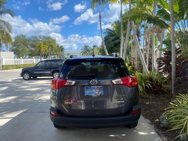 2013 Magnetic Gray Metallic /Ash Toyota RAV4 Limited LOW MILES 41,052 1 OWNER (2T3YFREVXDW) with an 2.5L DOHC SFI 16-Valve I4 Engine engine, Automatic transmission, located at 4701 North Dixie Hwy, Pompano Beach, FL, 33064, (954) 422-2889, 26.240938, -80.123474 - OUR WEBPAGE FLORIDACARS1.COM HAS OVER 100 PHOTOS AND FREE CARFAX LINK 2013 TOYOTA RAV4 LIMITED LEATHER SUNROOF THIS IS THE MOST LOADED RAV4 WE'VE EVER LISTED VIN: 2T3YFREVXDW067801 2 T 3 Y F R E V X D W 0 6 7 8 0 1 4 DOOR WAGON/SPORT UTILITY 2.5L I4 F DOHC 16V GASOLINE 31 MPG FRONT WHEEL DRIVE Featu - Photo#6
