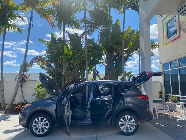 2013 Magnetic Gray Metallic /Ash Toyota RAV4 Limited LOW MILES 41,052 1 OWNER (2T3YFREVXDW) with an 2.5L DOHC SFI 16-Valve I4 Engine engine, Automatic transmission, located at 4701 North Dixie Hwy, Pompano Beach, FL, 33064, (954) 422-2889, 26.240938, -80.123474 - OUR WEBPAGE FLORIDACARS1.COM HAS OVER 100 PHOTOS AND FREE CARFAX LINK 2013 TOYOTA RAV4 LIMITED LEATHER SUNROOF THIS IS THE MOST LOADED RAV4 WE'VE EVER LISTED VIN: 2T3YFREVXDW067801 2 T 3 Y F R E V X D W 0 6 7 8 0 1 4 DOOR WAGON/SPORT UTILITY 2.5L I4 F DOHC 16V GASOLINE 31 MPG FRONT WHEEL DRIVE Featu - Photo#8