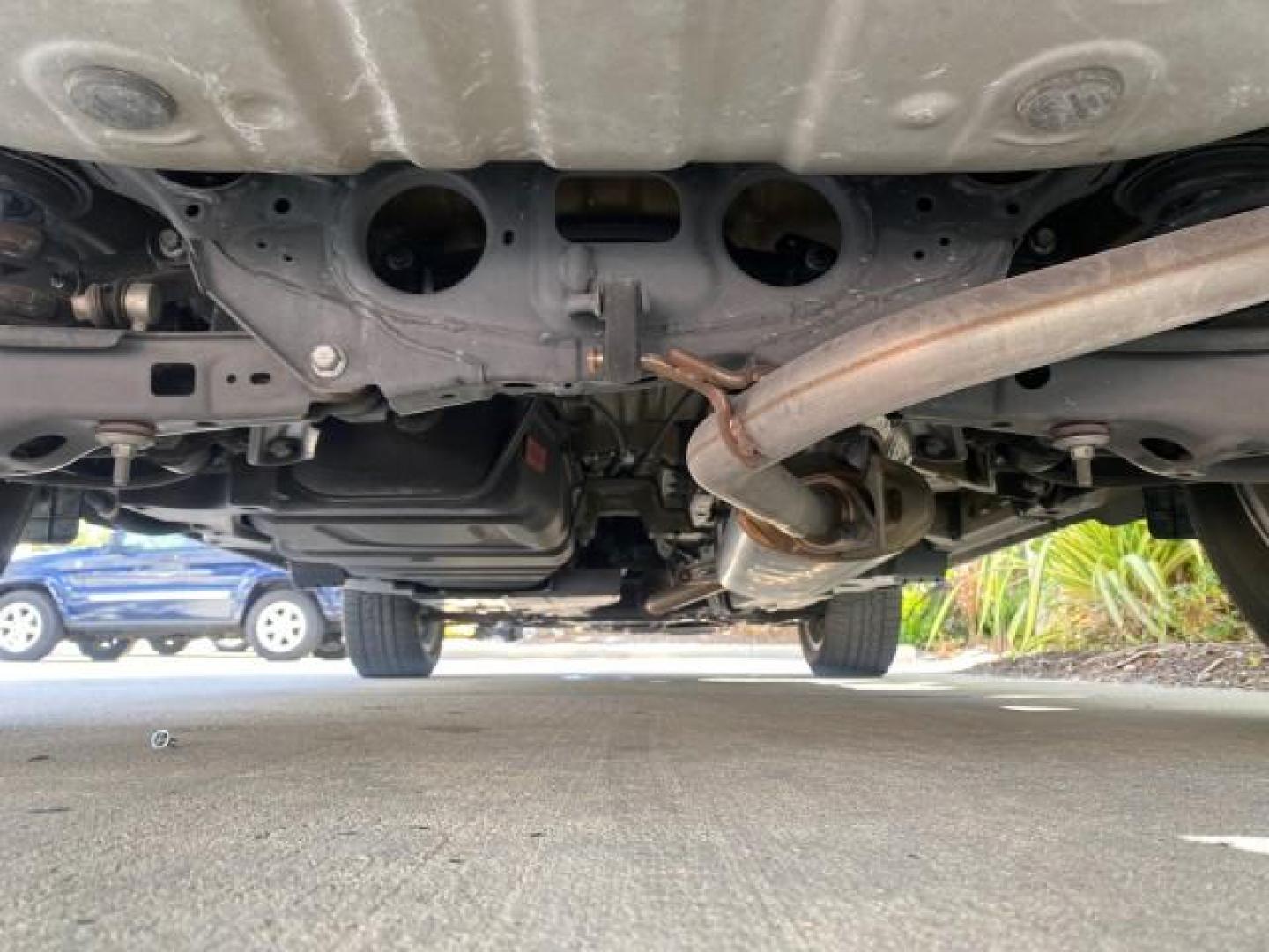 2013 Magnetic Gray Metallic /Ash Toyota RAV4 Limited LOW MILES 41,052 1 OWNER (2T3YFREVXDW) with an 2.5L DOHC SFI 16-Valve I4 Engine engine, Automatic transmission, located at 4701 North Dixie Hwy, Pompano Beach, FL, 33064, (954) 422-2889, 26.240938, -80.123474 - OUR WEBPAGE FLORIDACARS1.COM HAS OVER 100 PHOTOS AND FREE CARFAX LINK 2013 TOYOTA RAV4 LIMITED LEATHER SUNROOF THIS IS THE MOST LOADED RAV4 WE'VE EVER LISTED VIN: 2T3YFREVXDW067801 2 T 3 Y F R E V X D W 0 6 7 8 0 1 4 DOOR WAGON/SPORT UTILITY 2.5L I4 F DOHC 16V GASOLINE 31 MPG FRONT WHEEL DRIVE Featu - Photo#22