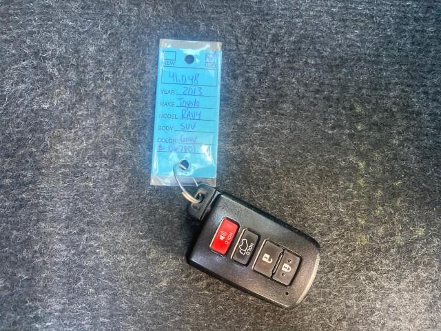 2013 Magnetic Gray Metallic /Ash Toyota RAV4 Limited LOW MILES 41,052 1 OWNER (2T3YFREVXDW) with an 2.5L DOHC SFI 16-Valve I4 Engine engine, Automatic transmission, located at 4701 North Dixie Hwy, Pompano Beach, FL, 33064, (954) 422-2889, 26.240938, -80.123474 - OUR WEBPAGE FLORIDACARS1.COM HAS OVER 100 PHOTOS AND FREE CARFAX LINK 2013 TOYOTA RAV4 LIMITED LEATHER SUNROOF THIS IS THE MOST LOADED RAV4 WE'VE EVER LISTED VIN: 2T3YFREVXDW067801 2 T 3 Y F R E V X D W 0 6 7 8 0 1 4 DOOR WAGON/SPORT UTILITY 2.5L I4 F DOHC 16V GASOLINE 31 MPG FRONT WHEEL DRIVE Featu - Photo#23
