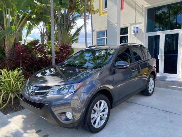 2013 Magnetic Gray Metallic /Ash Toyota RAV4 Limited LOW MILES 41,052 1 OWNER (2T3YFREVXDW) with an 2.5L DOHC SFI 16-Valve I4 Engine engine, Automatic transmission, located at 4701 North Dixie Hwy, Pompano Beach, FL, 33064, (954) 422-2889, 26.240938, -80.123474 - OUR WEBPAGE FLORIDACARS1.COM HAS OVER 100 PHOTOS AND FREE CARFAX LINK 2013 TOYOTA RAV4 LIMITED LEATHER SUNROOF THIS IS THE MOST LOADED RAV4 WE'VE EVER LISTED VIN: 2T3YFREVXDW067801 2 T 3 Y F R E V X D W 0 6 7 8 0 1 4 DOOR WAGON/SPORT UTILITY 2.5L I4 F DOHC 16V GASOLINE 31 MPG FRONT WHEEL DRIVE Featu - Photo#30