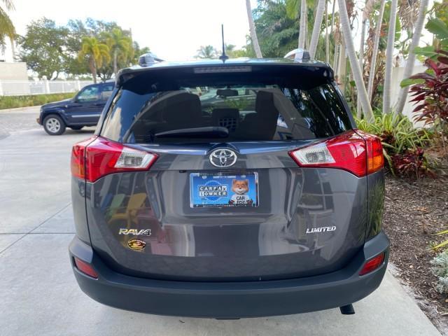 2013 Magnetic Gray Metallic /Ash Toyota RAV4 Limited LOW MILES 41,052 1 OWNER (2T3YFREVXDW) with an 2.5L DOHC SFI 16-Valve I4 Engine engine, Automatic transmission, located at 4701 North Dixie Hwy, Pompano Beach, FL, 33064, (954) 422-2889, 26.240938, -80.123474 - OUR WEBPAGE FLORIDACARS1.COM HAS OVER 100 PHOTOS AND FREE CARFAX LINK 2013 TOYOTA RAV4 LIMITED LEATHER SUNROOF THIS IS THE MOST LOADED RAV4 WE'VE EVER LISTED VIN: 2T3YFREVXDW067801 2 T 3 Y F R E V X D W 0 6 7 8 0 1 4 DOOR WAGON/SPORT UTILITY 2.5L I4 F DOHC 16V GASOLINE 31 MPG FRONT WHEEL DRIVE Featu - Photo#36