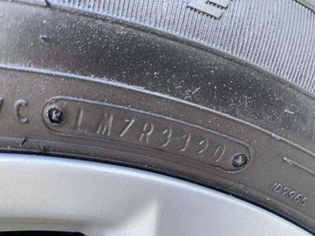 2013 Magnetic Gray Metallic /Ash Toyota RAV4 Limited LOW MILES 41,052 1 OWNER (2T3YFREVXDW) with an 2.5L DOHC SFI 16-Valve I4 Engine engine, Automatic transmission, located at 4701 North Dixie Hwy, Pompano Beach, FL, 33064, (954) 422-2889, 26.240938, -80.123474 - OUR WEBPAGE FLORIDACARS1.COM HAS OVER 100 PHOTOS AND FREE CARFAX LINK 2013 TOYOTA RAV4 LIMITED LEATHER SUNROOF THIS IS THE MOST LOADED RAV4 WE'VE EVER LISTED VIN: 2T3YFREVXDW067801 2 T 3 Y F R E V X D W 0 6 7 8 0 1 4 DOOR WAGON/SPORT UTILITY 2.5L I4 F DOHC 16V GASOLINE 31 MPG FRONT WHEEL DRIVE Featu - Photo#41