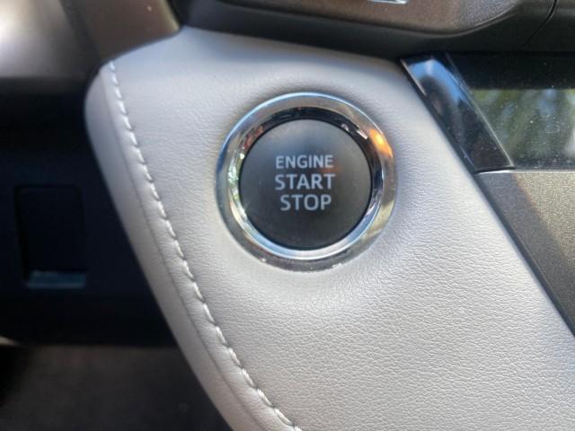 2013 Magnetic Gray Metallic /Ash Toyota RAV4 Limited LOW MILES 41,052 1 OWNER (2T3YFREVXDW) with an 2.5L DOHC SFI 16-Valve I4 Engine engine, Automatic transmission, located at 4701 North Dixie Hwy, Pompano Beach, FL, 33064, (954) 422-2889, 26.240938, -80.123474 - OUR WEBPAGE FLORIDACARS1.COM HAS OVER 100 PHOTOS AND FREE CARFAX LINK 2013 TOYOTA RAV4 LIMITED LEATHER SUNROOF THIS IS THE MOST LOADED RAV4 WE'VE EVER LISTED VIN: 2T3YFREVXDW067801 2 T 3 Y F R E V X D W 0 6 7 8 0 1 4 DOOR WAGON/SPORT UTILITY 2.5L I4 F DOHC 16V GASOLINE 31 MPG FRONT WHEEL DRIVE Featu - Photo#56