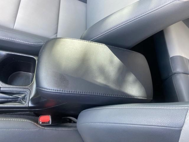 2013 Magnetic Gray Metallic /Ash Toyota RAV4 Limited LOW MILES 41,052 1 OWNER (2T3YFREVXDW) with an 2.5L DOHC SFI 16-Valve I4 Engine engine, Automatic transmission, located at 4701 North Dixie Hwy, Pompano Beach, FL, 33064, (954) 422-2889, 26.240938, -80.123474 - OUR WEBPAGE FLORIDACARS1.COM HAS OVER 100 PHOTOS AND FREE CARFAX LINK 2013 TOYOTA RAV4 LIMITED LEATHER SUNROOF THIS IS THE MOST LOADED RAV4 WE'VE EVER LISTED VIN: 2T3YFREVXDW067801 2 T 3 Y F R E V X D W 0 6 7 8 0 1 4 DOOR WAGON/SPORT UTILITY 2.5L I4 F DOHC 16V GASOLINE 31 MPG FRONT WHEEL DRIVE Featu - Photo#64