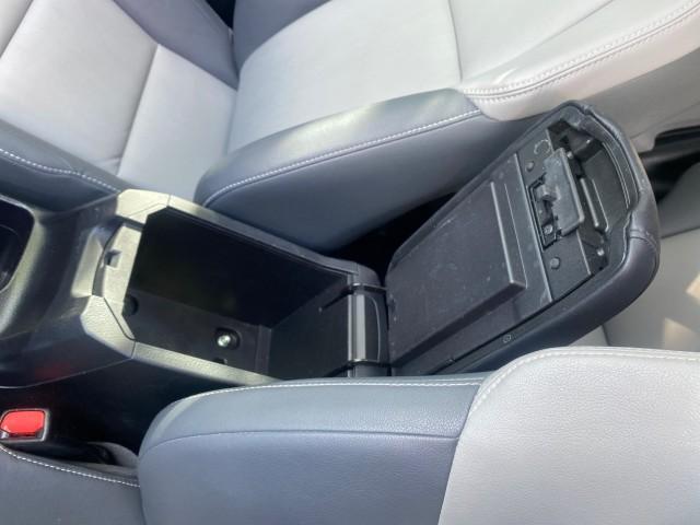 2013 Magnetic Gray Metallic /Ash Toyota RAV4 Limited LOW MILES 41,052 1 OWNER (2T3YFREVXDW) with an 2.5L DOHC SFI 16-Valve I4 Engine engine, Automatic transmission, located at 4701 North Dixie Hwy, Pompano Beach, FL, 33064, (954) 422-2889, 26.240938, -80.123474 - OUR WEBPAGE FLORIDACARS1.COM HAS OVER 100 PHOTOS AND FREE CARFAX LINK 2013 TOYOTA RAV4 LIMITED LEATHER SUNROOF THIS IS THE MOST LOADED RAV4 WE'VE EVER LISTED VIN: 2T3YFREVXDW067801 2 T 3 Y F R E V X D W 0 6 7 8 0 1 4 DOOR WAGON/SPORT UTILITY 2.5L I4 F DOHC 16V GASOLINE 31 MPG FRONT WHEEL DRIVE Featu - Photo#65