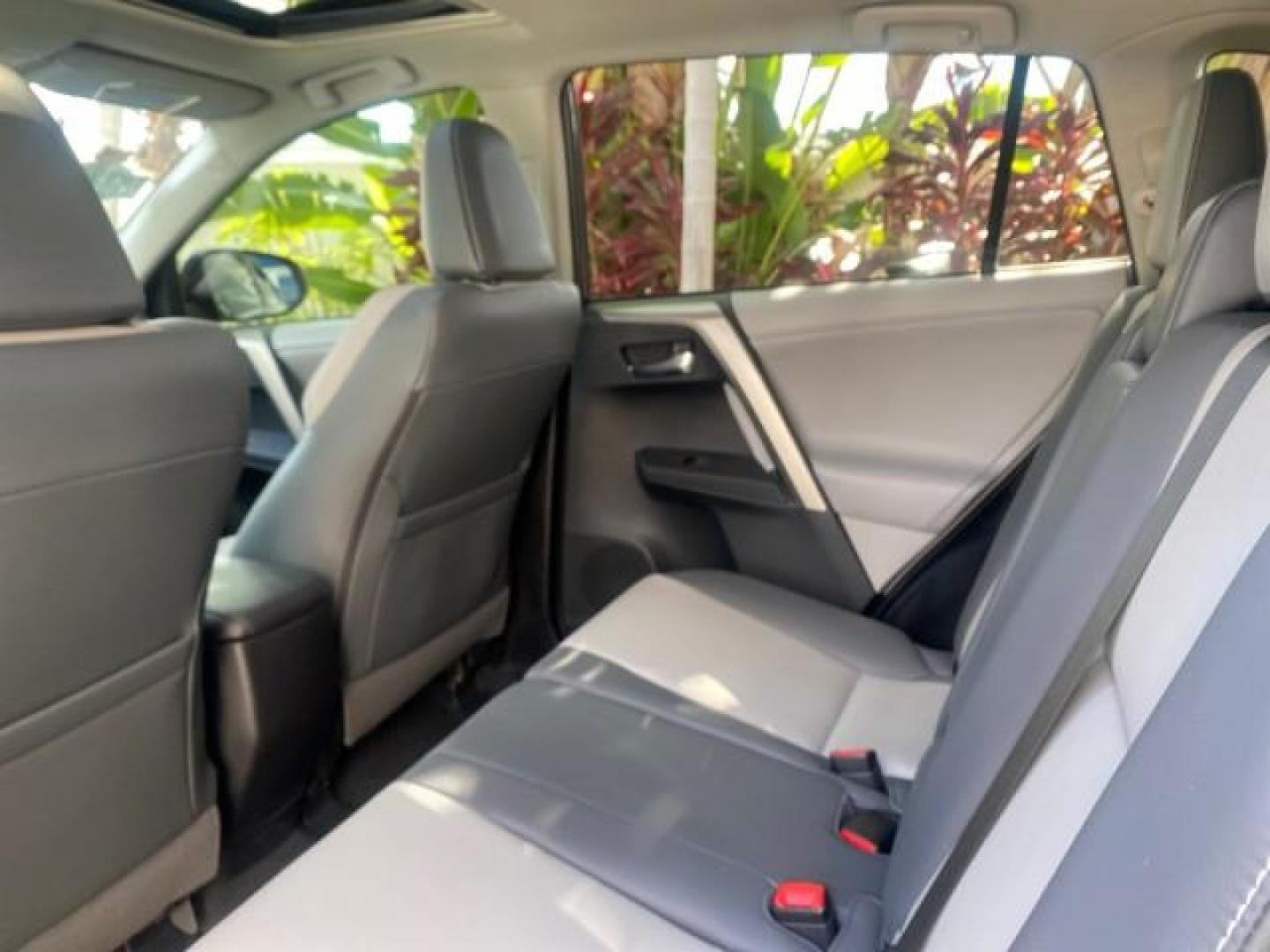 2013 Magnetic Gray Metallic /Ash Toyota RAV4 Limited LOW MILES 41,052 1 OWNER (2T3YFREVXDW) with an 2.5L DOHC SFI 16-Valve I4 Engine engine, Automatic transmission, located at 4701 North Dixie Hwy, Pompano Beach, FL, 33064, (954) 422-2889, 26.240938, -80.123474 - OUR WEBPAGE FLORIDACARS1.COM HAS OVER 100 PHOTOS AND FREE CARFAX LINK 2013 TOYOTA RAV4 LIMITED LEATHER SUNROOF THIS IS THE MOST LOADED RAV4 WE'VE EVER LISTED VIN: 2T3YFREVXDW067801 2 T 3 Y F R E V X D W 0 6 7 8 0 1 4 DOOR WAGON/SPORT UTILITY 2.5L I4 F DOHC 16V GASOLINE 31 MPG FRONT WHEEL DRIVE Featu - Photo#79