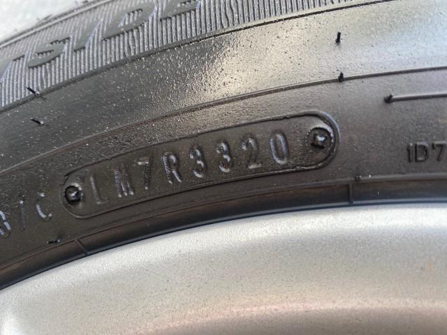 2013 Magnetic Gray Metallic /Ash Toyota RAV4 Limited LOW MILES 41,052 1 OWNER (2T3YFREVXDW) with an 2.5L DOHC SFI 16-Valve I4 Engine engine, Automatic transmission, located at 4701 North Dixie Hwy, Pompano Beach, FL, 33064, (954) 422-2889, 26.240938, -80.123474 - OUR WEBPAGE FLORIDACARS1.COM HAS OVER 100 PHOTOS AND FREE CARFAX LINK 2013 TOYOTA RAV4 LIMITED LEATHER SUNROOF THIS IS THE MOST LOADED RAV4 WE'VE EVER LISTED VIN: 2T3YFREVXDW067801 2 T 3 Y F R E V X D W 0 6 7 8 0 1 4 DOOR WAGON/SPORT UTILITY 2.5L I4 F DOHC 16V GASOLINE 31 MPG FRONT WHEEL DRIVE Featu - Photo#89