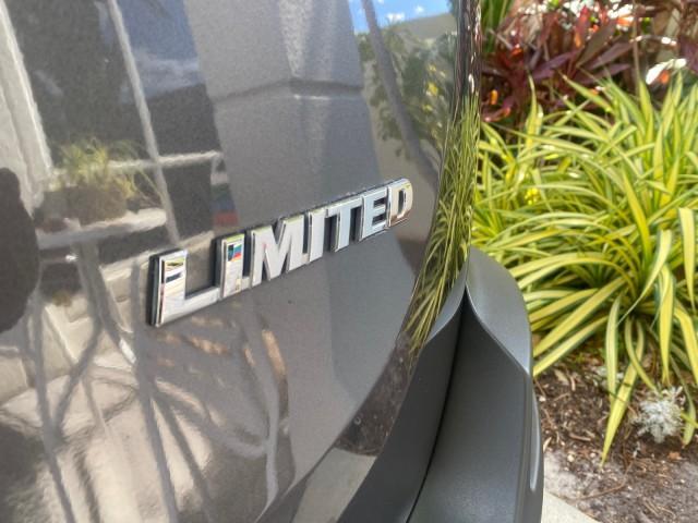 2013 Magnetic Gray Metallic /Ash Toyota RAV4 Limited LOW MILES 41,052 1 OWNER (2T3YFREVXDW) with an 2.5L DOHC SFI 16-Valve I4 Engine engine, Automatic transmission, located at 4701 North Dixie Hwy, Pompano Beach, FL, 33064, (954) 422-2889, 26.240938, -80.123474 - OUR WEBPAGE FLORIDACARS1.COM HAS OVER 100 PHOTOS AND FREE CARFAX LINK 2013 TOYOTA RAV4 LIMITED LEATHER SUNROOF THIS IS THE MOST LOADED RAV4 WE'VE EVER LISTED VIN: 2T3YFREVXDW067801 2 T 3 Y F R E V X D W 0 6 7 8 0 1 4 DOOR WAGON/SPORT UTILITY 2.5L I4 F DOHC 16V GASOLINE 31 MPG FRONT WHEEL DRIVE Featu - Photo#94