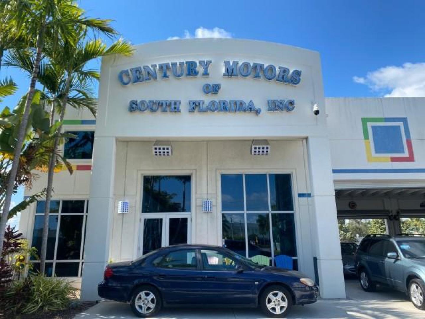 2000 Medium Royal Blue Metallic /Medium Graphite Ford Taurus SEL (1FAFP56S0YA) with an 3.0L DOHC SMPI 24-Valve V6 Duratec Engine engine, Automatic transmission, located at 4701 North Dixie Hwy, Pompano Beach, FL, 33064, (954) 422-2889, 26.240938, -80.123474 - OUR WEBPAGE FLORIDACARS1.COM HAS OVER 100 PHOTOS AND FREE CARFAX LINK 2000 FORD TAURUS SEL VIN: 1FAFP56S0YA125006 1 F A F P 5 6 S 0 Y A 1 2 5 0 0 6 SEDAN 4 DR 3.0L V6 F DOHC 24V GASOLINE 28 MPG FRONT WHEEL DRIVE Features ABS Brakes Air Conditioning Alloy Wheels AM/FM Stereo Automatic Transmission Au - Photo#0