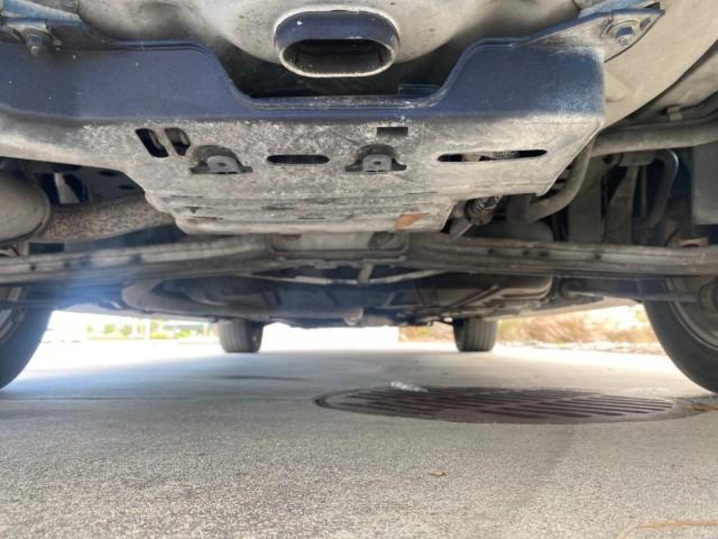 2000 Medium Royal Blue Metallic /Medium Graphite Ford Taurus SEL (1FAFP56S0YA) with an 3.0L DOHC SMPI 24-Valve V6 Duratec Engine engine, Automatic transmission, located at 4701 North Dixie Hwy, Pompano Beach, FL, 33064, (954) 422-2889, 26.240938, -80.123474 - OUR WEBPAGE FLORIDACARS1.COM HAS OVER 100 PHOTOS AND FREE CARFAX LINK 2000 FORD TAURUS SEL VIN: 1FAFP56S0YA125006 1 F A F P 5 6 S 0 Y A 1 2 5 0 0 6 SEDAN 4 DR 3.0L V6 F DOHC 24V GASOLINE 28 MPG FRONT WHEEL DRIVE Features ABS Brakes Air Conditioning Alloy Wheels AM/FM Stereo Automatic Transmission Au - Photo#22