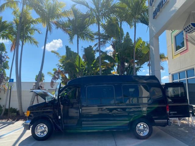 2006 Black /Medium Pebble Ford Econoline HI TOP E250 EXPLORER CONVERSION HANDICAP (1FDNE24L26H) with an 5.4L SOHC EFI V8 Triton Engine engine, Automatic transmission, located at 4701 North Dixie Hwy, Pompano Beach, FL, 33064, (954) 422-2889, 26.240938, -80.123474 - OUR WEBPAGE FLORIDACARS1.COM HAS OVER 100 PHOTOS AND FREE CARFAX LINK 2006 FORD ECONOLINE E250 EXPLORER CONVERSION HANDICAP $90,000 NEW VIN: 1FDNE24L26HA32770 1 F D N E 2 4 L 2 6 H A 3 2 7 7 0 VAN 5.4L V8 F GASOLINE REAR WHEEL DRIVE Features ABS Brakes Air Conditioning Alloy Wheels AM/FM Stereo Auto - Photo#8