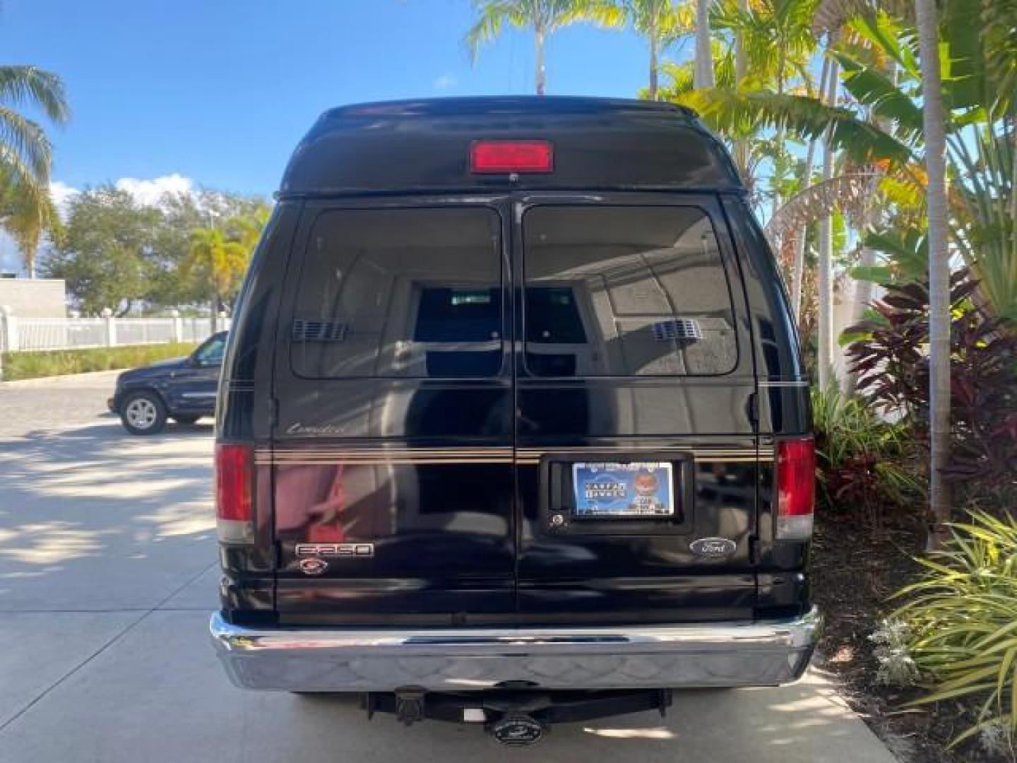 2006 Black /Medium Pebble Ford Econoline HI TOP E250 EXPLORER CONVERSION HANDICAP (1FDNE24L26H) with an 5.4L SOHC EFI V8 Triton Engine engine, Automatic transmission, located at 4701 North Dixie Hwy, Pompano Beach, FL, 33064, (954) 422-2889, 26.240938, -80.123474 - OUR WEBPAGE FLORIDACARS1.COM HAS OVER 100 PHOTOS AND FREE CARFAX LINK 2006 FORD ECONOLINE E250 EXPLORER CONVERSION HANDICAP $90,000 NEW VIN: 1FDNE24L26HA32770 1 F D N E 2 4 L 2 6 H A 3 2 7 7 0 VAN 5.4L V8 F GASOLINE REAR WHEEL DRIVE Features ABS Brakes Air Conditioning Alloy Wheels AM/FM Stereo Auto - Photo#36