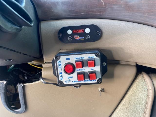 2006 Black /Medium Pebble Ford Econoline HI TOP E250 EXPLORER CONVERSION HANDICAP (1FDNE24L26H) with an 5.4L SOHC EFI V8 Triton Engine engine, Automatic transmission, located at 4701 North Dixie Hwy, Pompano Beach, FL, 33064, (954) 422-2889, 26.240938, -80.123474 - OUR WEBPAGE FLORIDACARS1.COM HAS OVER 100 PHOTOS AND FREE CARFAX LINK 2006 FORD ECONOLINE E250 EXPLORER CONVERSION HANDICAP $90,000 NEW VIN: 1FDNE24L26HA32770 1 F D N E 2 4 L 2 6 H A 3 2 7 7 0 VAN 5.4L V8 F GASOLINE REAR WHEEL DRIVE Features ABS Brakes Air Conditioning Alloy Wheels AM/FM Stereo Auto - Photo#58