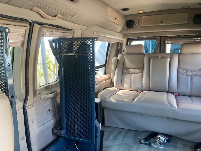 2006 Black /Medium Pebble Ford Econoline HI TOP E250 EXPLORER CONVERSION HANDICAP (1FDNE24L26H) with an 5.4L SOHC EFI V8 Triton Engine engine, Automatic transmission, located at 4701 North Dixie Hwy, Pompano Beach, FL, 33064, (954) 422-2889, 26.240938, -80.123474 - OUR WEBPAGE FLORIDACARS1.COM HAS OVER 100 PHOTOS AND FREE CARFAX LINK 2006 FORD ECONOLINE E250 EXPLORER CONVERSION HANDICAP $90,000 NEW VIN: 1FDNE24L26HA32770 1 F D N E 2 4 L 2 6 H A 3 2 7 7 0 VAN 5.4L V8 F GASOLINE REAR WHEEL DRIVE Features ABS Brakes Air Conditioning Alloy Wheels AM/FM Stereo Auto - Photo#72