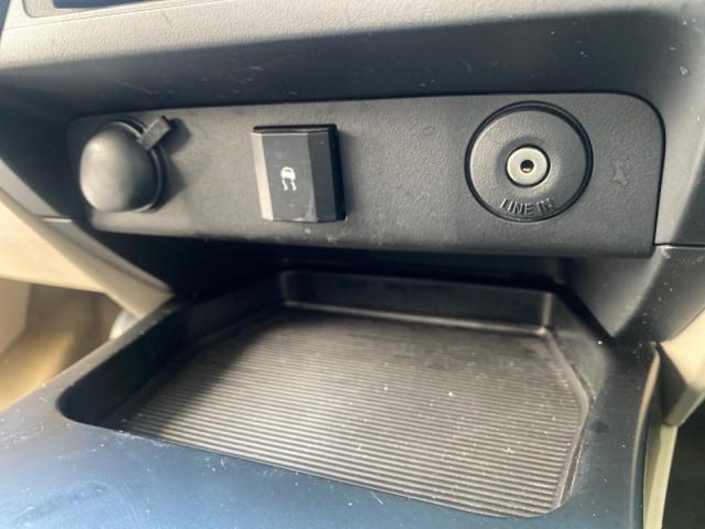 2009 Sport Blue Metallic /Stone Ford Escape XLS LOW MILES 25,482 (1FMCU02739K) with an 2.5L DOHC SEFI 16-Valve I4 Duratec Engine engine, Automatic transmission, located at 4701 North Dixie Hwy, Pompano Beach, FL, 33064, (954) 422-2889, 26.240938, -80.123474 - OUR WEBPAGE FLORIDACARS1.COM HAS OVER 100 PHOTOS AND FREE CARFAX LINK 2009 FORD ESCAPE XLS VIN: 1FMCU02739KA64641 1 F M C U 0 2 7 3 9 K A 6 4 6 4 1 4 DOOR WAGON/SPORT UTILITY 2.5L I4 F 16V GASOLINE 28 MPG FRONT WHEEL DRIVE Features ABS Brakes Air Conditioning Alloy Wheels AM/FM Stereo Automatic Tran - Photo#59