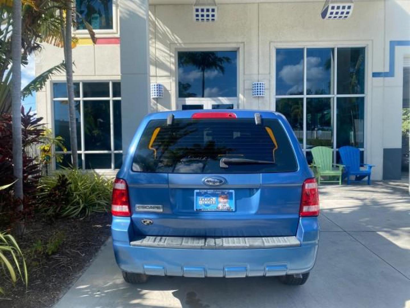 2009 Sport Blue Metallic /Stone Ford Escape XLS LOW MILES 25,482 (1FMCU02739K) with an 2.5L DOHC SEFI 16-Valve I4 Duratec Engine engine, Automatic transmission, located at 4701 North Dixie Hwy, Pompano Beach, FL, 33064, (954) 422-2889, 26.240938, -80.123474 - OUR WEBPAGE FLORIDACARS1.COM HAS OVER 100 PHOTOS AND FREE CARFAX LINK 2009 FORD ESCAPE XLS VIN: 1FMCU02739KA64641 1 F M C U 0 2 7 3 9 K A 6 4 6 4 1 4 DOOR WAGON/SPORT UTILITY 2.5L I4 F 16V GASOLINE 28 MPG FRONT WHEEL DRIVE Features ABS Brakes Air Conditioning Alloy Wheels AM/FM Stereo Automatic Tran - Photo#97