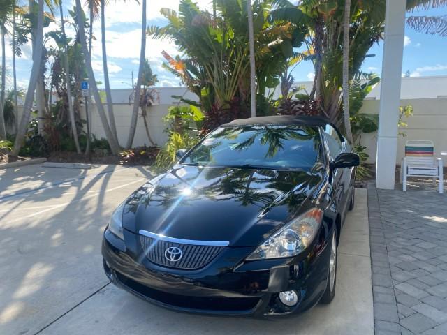 2006 Black /Dark Stone Toyota Camry Solara SE V6 CONV LOW MILES 57,572 (4T1FA38P16U) with an 3.3L DOHC SMPI 24-Valve V6 Engine engine, Automatic transmission, located at 4701 North Dixie Hwy, Pompano Beach, FL, 33064, (954) 422-2889, 26.240938, -80.123474 - OUR WEBPAGE FLORIDACARS1.COM HAS OVER 100 PHOTOS AND FREE CARFAX LINK 2006 TOYOTA CAMRY SOLARA SE V6 VIN: 4T1FA38P16U086295 4 T 1 F A 3 8 P 1 6 U 0 8 6 2 9 5 CONVERTIBLE 3.3L V6 F DOHC 24V GASOLINE 29 MPG FRONT WHEEL DRIVE Features ABS Brakes Air Conditioning Alloy Wheels AM/FM Stereo Automatic Tran - Photo#3