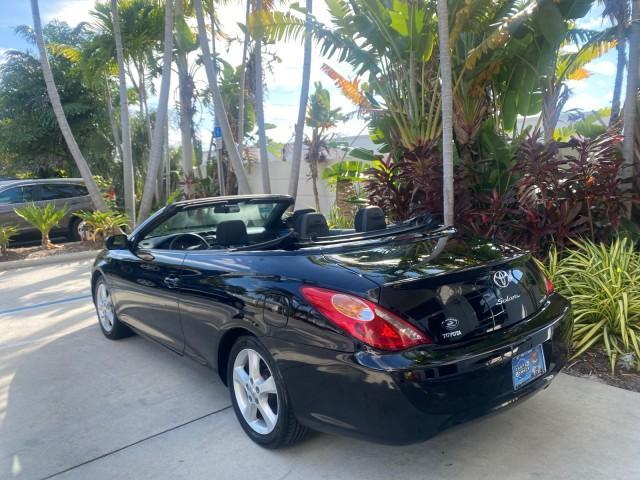 2006 Black /Dark Stone Toyota Camry Solara SE V6 CONV LOW MILES 57,572 (4T1FA38P16U) with an 3.3L DOHC SMPI 24-Valve V6 Engine engine, Automatic transmission, located at 4701 North Dixie Hwy, Pompano Beach, FL, 33064, (954) 422-2889, 26.240938, -80.123474 - OUR WEBPAGE FLORIDACARS1.COM HAS OVER 100 PHOTOS AND FREE CARFAX LINK 2006 TOYOTA CAMRY SOLARA SE V6 VIN: 4T1FA38P16U086295 4 T 1 F A 3 8 P 1 6 U 0 8 6 2 9 5 CONVERTIBLE 3.3L V6 F DOHC 24V GASOLINE 29 MPG FRONT WHEEL DRIVE Features ABS Brakes Air Conditioning Alloy Wheels AM/FM Stereo Automatic Tran - Photo#5