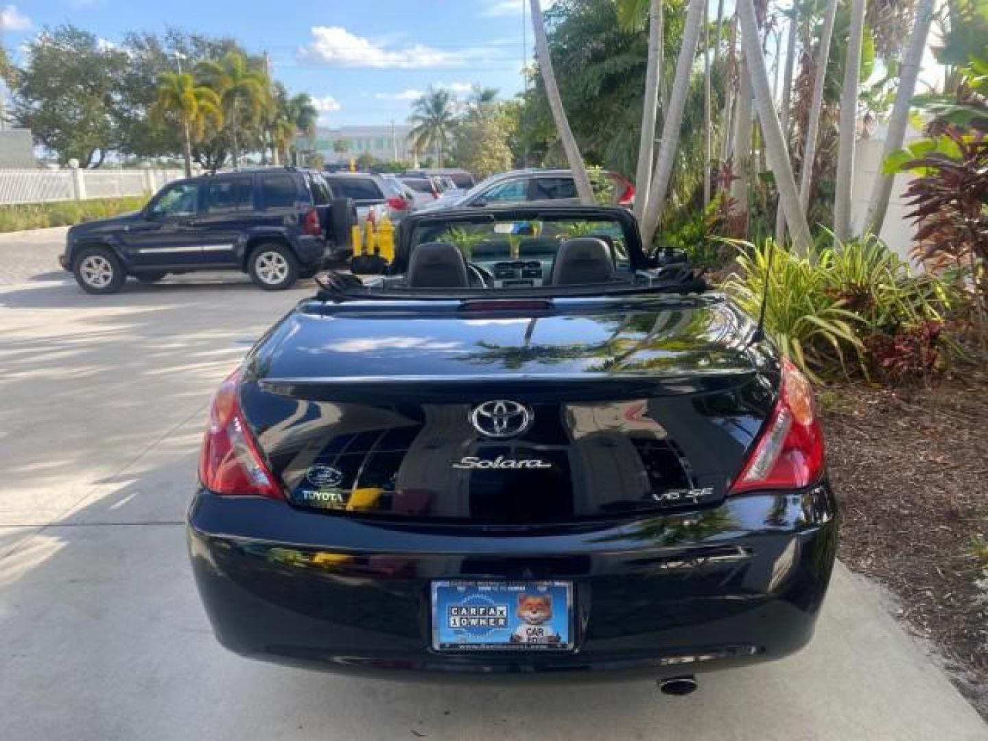 2006 Black /Dark Stone Toyota Camry Solara SE V6 CONV LOW MILES 57,572 (4T1FA38P16U) with an 3.3L DOHC SMPI 24-Valve V6 Engine engine, Automatic transmission, located at 4701 North Dixie Hwy, Pompano Beach, FL, 33064, (954) 422-2889, 26.240938, -80.123474 - OUR WEBPAGE FLORIDACARS1.COM HAS OVER 100 PHOTOS AND FREE CARFAX LINK 2006 TOYOTA CAMRY SOLARA SE V6 VIN: 4T1FA38P16U086295 4 T 1 F A 3 8 P 1 6 U 0 8 6 2 9 5 CONVERTIBLE 3.3L V6 F DOHC 24V GASOLINE 29 MPG FRONT WHEEL DRIVE Features ABS Brakes Air Conditioning Alloy Wheels AM/FM Stereo Automatic Tran - Photo#6