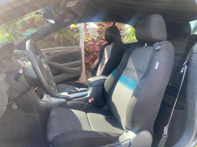 2006 Black /Dark Stone Toyota Camry Solara SE V6 CONV LOW MILES 57,572 (4T1FA38P16U) with an 3.3L DOHC SMPI 24-Valve V6 Engine engine, Automatic transmission, located at 4701 North Dixie Hwy, Pompano Beach, FL, 33064, (954) 422-2889, 26.240938, -80.123474 - OUR WEBPAGE FLORIDACARS1.COM HAS OVER 100 PHOTOS AND FREE CARFAX LINK 2006 TOYOTA CAMRY SOLARA SE V6 VIN: 4T1FA38P16U086295 4 T 1 F A 3 8 P 1 6 U 0 8 6 2 9 5 CONVERTIBLE 3.3L V6 F DOHC 24V GASOLINE 29 MPG FRONT WHEEL DRIVE Features ABS Brakes Air Conditioning Alloy Wheels AM/FM Stereo Automatic Tran - Photo#10