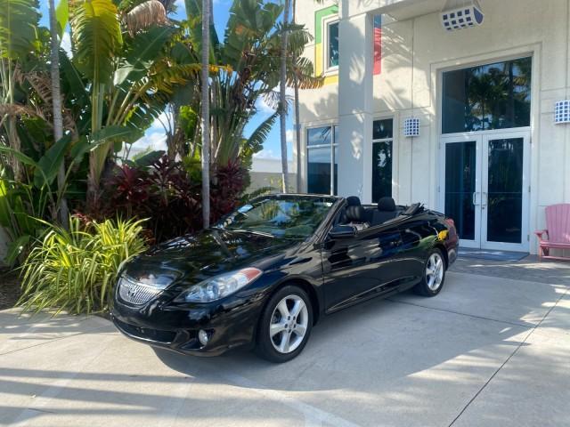 2006 Black /Dark Stone Toyota Camry Solara SE V6 CONV LOW MILES 57,572 (4T1FA38P16U) with an 3.3L DOHC SMPI 24-Valve V6 Engine engine, Automatic transmission, located at 4701 North Dixie Hwy, Pompano Beach, FL, 33064, (954) 422-2889, 26.240938, -80.123474 - OUR WEBPAGE FLORIDACARS1.COM HAS OVER 100 PHOTOS AND FREE CARFAX LINK 2006 TOYOTA CAMRY SOLARA SE V6 VIN: 4T1FA38P16U086295 4 T 1 F A 3 8 P 1 6 U 0 8 6 2 9 5 CONVERTIBLE 3.3L V6 F DOHC 24V GASOLINE 29 MPG FRONT WHEEL DRIVE Features ABS Brakes Air Conditioning Alloy Wheels AM/FM Stereo Automatic Tran - Photo#29