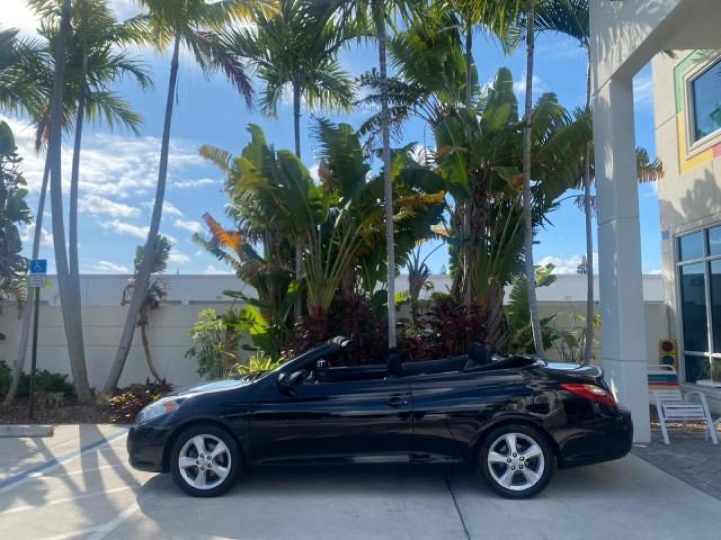 2006 Black /Dark Stone Toyota Camry Solara SE V6 CONV LOW MILES 57,572 (4T1FA38P16U) with an 3.3L DOHC SMPI 24-Valve V6 Engine engine, Automatic transmission, located at 4701 North Dixie Hwy, Pompano Beach, FL, 33064, (954) 422-2889, 26.240938, -80.123474 - OUR WEBPAGE FLORIDACARS1.COM HAS OVER 100 PHOTOS AND FREE CARFAX LINK 2006 TOYOTA CAMRY SOLARA SE V6 VIN: 4T1FA38P16U086295 4 T 1 F A 3 8 P 1 6 U 0 8 6 2 9 5 CONVERTIBLE 3.3L V6 F DOHC 24V GASOLINE 29 MPG FRONT WHEEL DRIVE Features ABS Brakes Air Conditioning Alloy Wheels AM/FM Stereo Automatic Tran - Photo#31