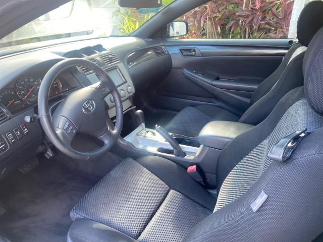 2006 Black /Dark Stone Toyota Camry Solara SE V6 CONV LOW MILES 57,572 (4T1FA38P16U) with an 3.3L DOHC SMPI 24-Valve V6 Engine engine, Automatic transmission, located at 4701 North Dixie Hwy, Pompano Beach, FL, 33064, (954) 422-2889, 26.240938, -80.123474 - OUR WEBPAGE FLORIDACARS1.COM HAS OVER 100 PHOTOS AND FREE CARFAX LINK 2006 TOYOTA CAMRY SOLARA SE V6 VIN: 4T1FA38P16U086295 4 T 1 F A 3 8 P 1 6 U 0 8 6 2 9 5 CONVERTIBLE 3.3L V6 F DOHC 24V GASOLINE 29 MPG FRONT WHEEL DRIVE Features ABS Brakes Air Conditioning Alloy Wheels AM/FM Stereo Automatic Tran - Photo#56
