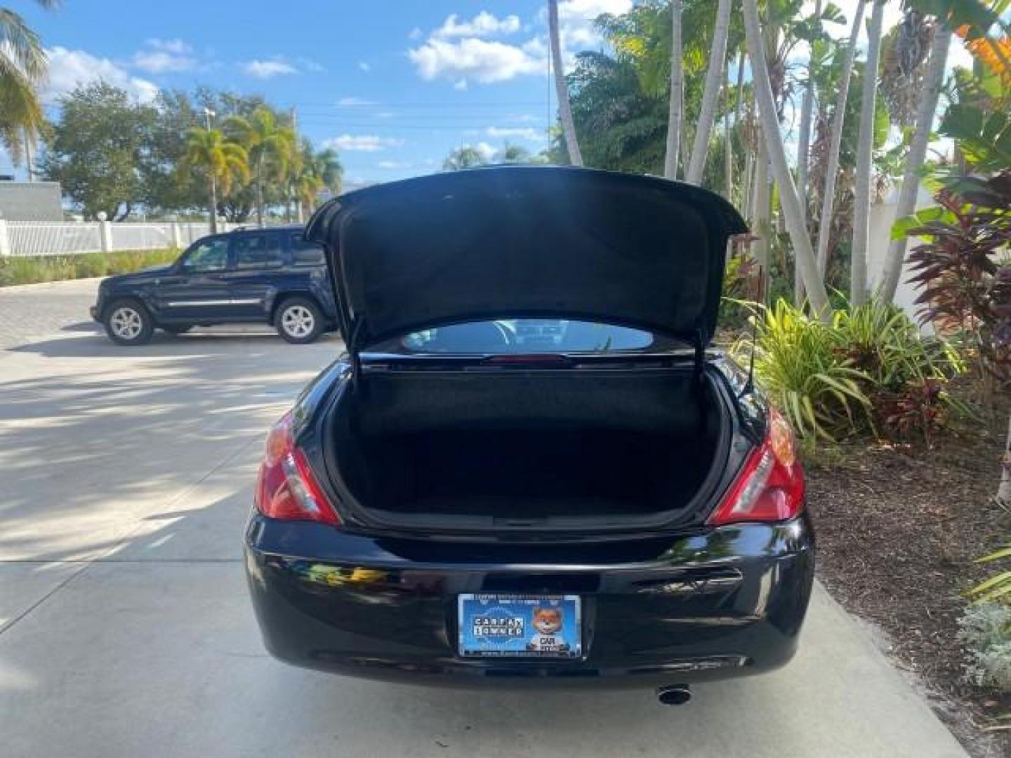 2006 Black /Dark Stone Toyota Camry Solara SE V6 CONV LOW MILES 57,572 (4T1FA38P16U) with an 3.3L DOHC SMPI 24-Valve V6 Engine engine, Automatic transmission, located at 4701 North Dixie Hwy, Pompano Beach, FL, 33064, (954) 422-2889, 26.240938, -80.123474 - OUR WEBPAGE FLORIDACARS1.COM HAS OVER 100 PHOTOS AND FREE CARFAX LINK 2006 TOYOTA CAMRY SOLARA SE V6 VIN: 4T1FA38P16U086295 4 T 1 F A 3 8 P 1 6 U 0 8 6 2 9 5 CONVERTIBLE 3.3L V6 F DOHC 24V GASOLINE 29 MPG FRONT WHEEL DRIVE Features ABS Brakes Air Conditioning Alloy Wheels AM/FM Stereo Automatic Tran - Photo#98