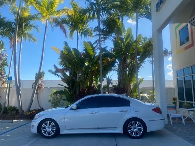 2012 White Satin Pearl /Saddle Hyundai Genesis 4.6L V8 LOW MILES PEARL WHITE (KMHGC4DF6CU) with an 4.6L DOHC MPI 32-Valve V8 Engine engine, Automatic transmission, located at 4701 North Dixie Hwy, Pompano Beach, FL, 33064, (954) 422-2889, 26.240938, -80.123474 - OUR WEBPAGE FLORIDACARS1.COM HAS OVER 100 PHOTOS AND FREE CARFAX LINK 2012 HYUNDAI GENESIS 4.6L V8 THIS CAR IS LOADED WITH EVERY OPTION POSSIBLE NEW $44,500 VIN: KMHGC4DF6CU166625 K M H G C 4 D F 6 C U 1 6 6 6 2 5 SEDAN 4 DR 4.6L V8 F DOHC 32V GASOLINE 25 MPG REAR WHEEL DRIVE Features A/C Seat(s) AB - Photo#4