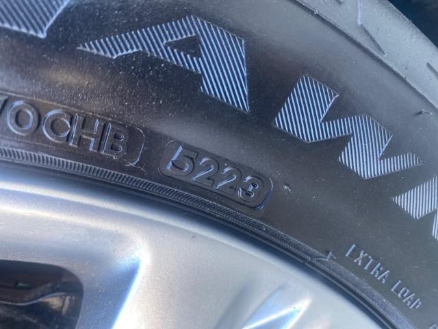 2012 White Satin Pearl /Saddle Hyundai Genesis 4.6L V8 LOW MILES PEARL WHITE (KMHGC4DF6CU) with an 4.6L DOHC MPI 32-Valve V8 Engine engine, Automatic transmission, located at 4701 North Dixie Hwy, Pompano Beach, FL, 33064, (954) 422-2889, 26.240938, -80.123474 - OUR WEBPAGE FLORIDACARS1.COM HAS OVER 100 PHOTOS AND FREE CARFAX LINK 2012 HYUNDAI GENESIS 4.6L V8 THIS CAR IS LOADED WITH EVERY OPTION POSSIBLE NEW $44,500 VIN: KMHGC4DF6CU166625 K M H G C 4 D F 6 C U 1 6 6 6 2 5 SEDAN 4 DR 4.6L V8 F DOHC 32V GASOLINE 25 MPG REAR WHEEL DRIVE Features A/C Seat(s) AB - Photo#25