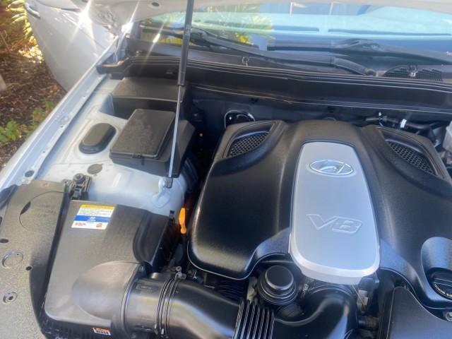 2012 White Satin Pearl /Saddle Hyundai Genesis 4.6L V8 LOW MILES PEARL WHITE (KMHGC4DF6CU) with an 4.6L DOHC MPI 32-Valve V8 Engine engine, Automatic transmission, located at 4701 North Dixie Hwy, Pompano Beach, FL, 33064, (954) 422-2889, 26.240938, -80.123474 - OUR WEBPAGE FLORIDACARS1.COM HAS OVER 100 PHOTOS AND FREE CARFAX LINK 2012 HYUNDAI GENESIS 4.6L V8 THIS CAR IS LOADED WITH EVERY OPTION POSSIBLE NEW $44,500 VIN: KMHGC4DF6CU166625 K M H G C 4 D F 6 C U 1 6 6 6 2 5 SEDAN 4 DR 4.6L V8 F DOHC 32V GASOLINE 25 MPG REAR WHEEL DRIVE Features A/C Seat(s) AB - Photo#26