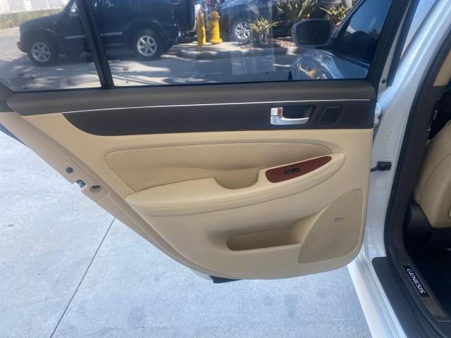 2012 White Satin Pearl /Saddle Hyundai Genesis 4.6L V8 LOW MILES PEARL WHITE (KMHGC4DF6CU) with an 4.6L DOHC MPI 32-Valve V8 Engine engine, Automatic transmission, located at 4701 North Dixie Hwy, Pompano Beach, FL, 33064, (954) 422-2889, 26.240938, -80.123474 - OUR WEBPAGE FLORIDACARS1.COM HAS OVER 100 PHOTOS AND FREE CARFAX LINK 2012 HYUNDAI GENESIS 4.6L V8 THIS CAR IS LOADED WITH EVERY OPTION POSSIBLE NEW $44,500 VIN: KMHGC4DF6CU166625 K M H G C 4 D F 6 C U 1 6 6 6 2 5 SEDAN 4 DR 4.6L V8 F DOHC 32V GASOLINE 25 MPG REAR WHEEL DRIVE Features A/C Seat(s) AB - Photo#77