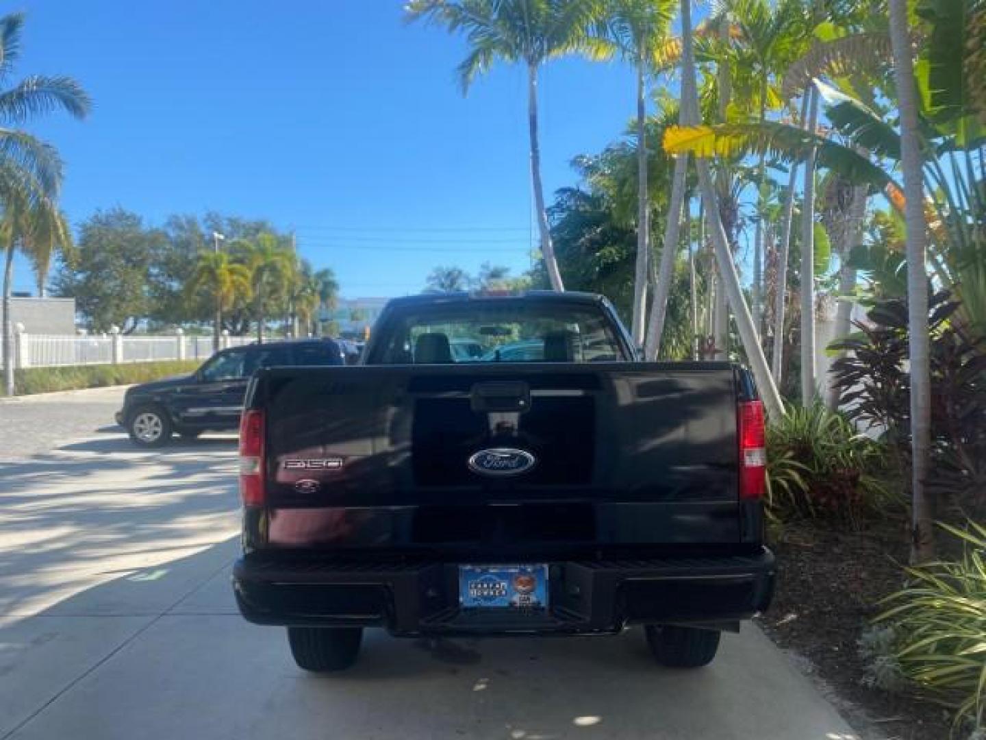 2004 Black /Flint Ford F-150 STX LOW MILES 46,755 4WD (1FTRF14W54N) with an 4.6L EFI V8 Engine engine, Automatic transmission, located at 4701 North Dixie Hwy, Pompano Beach, FL, 33064, (954) 422-2889, 26.240938, -80.123474 - OUR WEBPAGE FLORIDACARS1.COM HAS OVER 100 PHOTOS AND FREE CARFAX LINK 2004 FORD F-150 STX 4WD WE HAVE THE LOWEST MILEAGE ONE FOR SALE IN THE COUNTRY 46,755 VIN: 1FTRF14W54NB29502 1 F T R F 1 4 W 5 4 N B 2 9 5 0 2 PICKUP 4.6L V8 F SOHC 16V GASOLINE 18 MPG REAR WHEEL DRIVE W/ 4X4 Features 4WD/AWD ABS - Photo#6