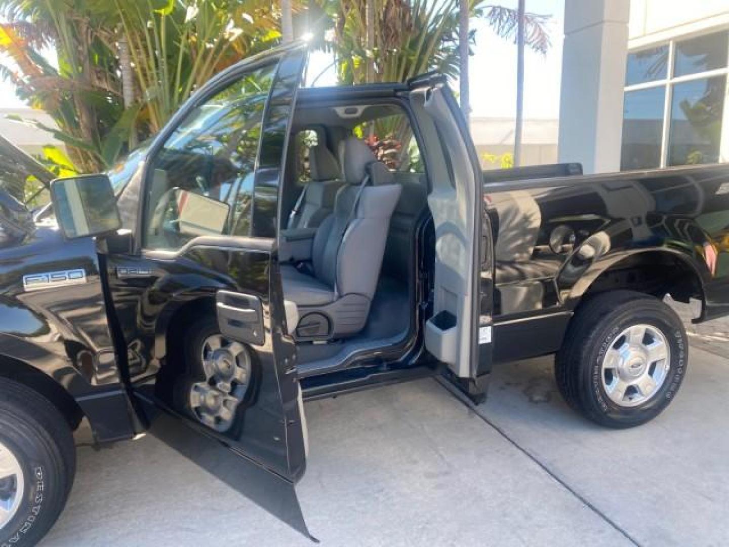 2004 Black /Flint Ford F-150 STX LOW MILES 46,755 4WD (1FTRF14W54N) with an 4.6L EFI V8 Engine engine, Automatic transmission, located at 4701 North Dixie Hwy, Pompano Beach, FL, 33064, (954) 422-2889, 26.240938, -80.123474 - OUR WEBPAGE FLORIDACARS1.COM HAS OVER 100 PHOTOS AND FREE CARFAX LINK 2004 FORD F-150 STX 4WD WE HAVE THE LOWEST MILEAGE ONE FOR SALE IN THE COUNTRY 46,755 VIN: 1FTRF14W54NB29502 1 F T R F 1 4 W 5 4 N B 2 9 5 0 2 PICKUP 4.6L V8 F SOHC 16V GASOLINE 18 MPG REAR WHEEL DRIVE W/ 4X4 Features 4WD/AWD ABS - Photo#13