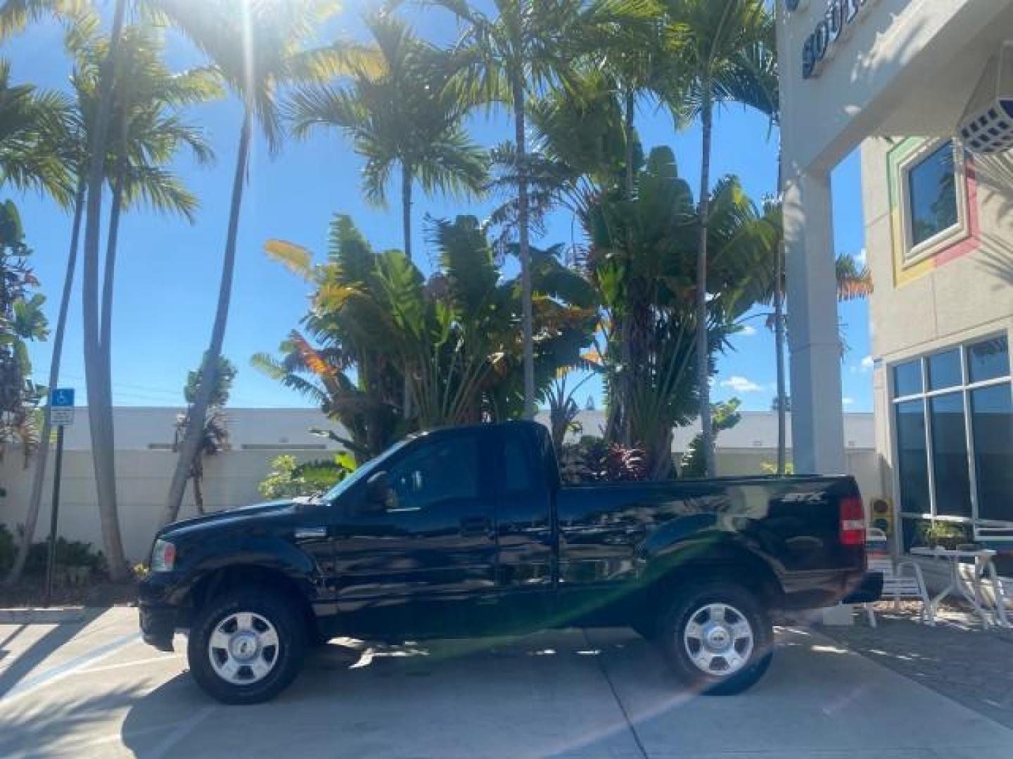 2004 Black /Flint Ford F-150 STX LOW MILES 46,755 4WD (1FTRF14W54N) with an 4.6L EFI V8 Engine engine, Automatic transmission, located at 4701 North Dixie Hwy, Pompano Beach, FL, 33064, (954) 422-2889, 26.240938, -80.123474 - OUR WEBPAGE FLORIDACARS1.COM HAS OVER 100 PHOTOS AND FREE CARFAX LINK 2004 FORD F-150 STX 4WD WE HAVE THE LOWEST MILEAGE ONE FOR SALE IN THE COUNTRY 46,755 VIN: 1FTRF14W54NB29502 1 F T R F 1 4 W 5 4 N B 2 9 5 0 2 PICKUP 4.6L V8 F SOHC 16V GASOLINE 18 MPG REAR WHEEL DRIVE W/ 4X4 Features 4WD/AWD ABS - Photo#30